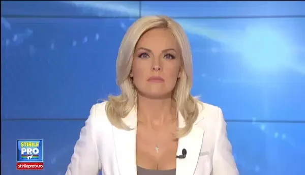 Iata de ce nu trebuie sa deschizi niciodata usa blocului unei persoane necunoscute. Imagini surprinse de camere. VIDEO