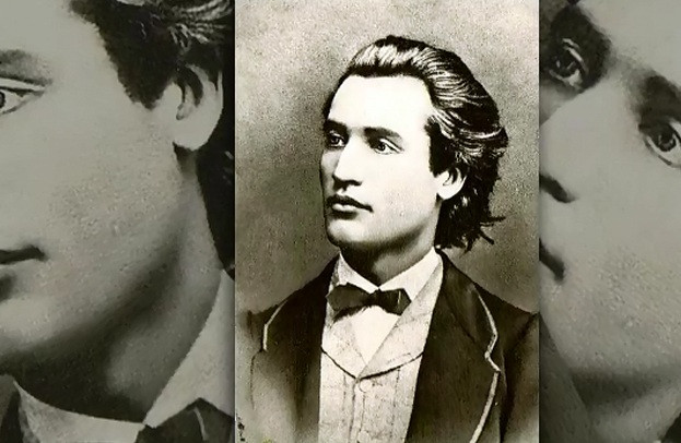 Klaus Iohannis si Victor Ponta au scris pe Facebook despre Mihai Eminescu. Presedintele a pus un VIDEO, premierul o poza