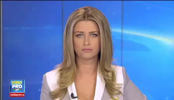 Antonia, pe Facebook: Sunt insarcinata, iar anul acesta, Alex si cu mine vom deveni parinti