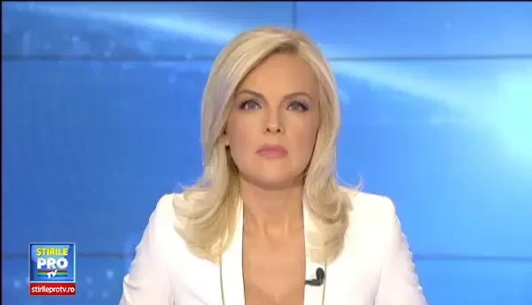 ANIMATIE GRAFICA. O fetita din Arad s-a electrocutat la un panou amplasat chiar langa interfon. Reactia celor de la Enel