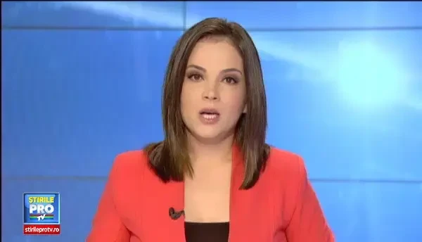 Un barbat a murit la iesirea din localitatea Ovidiu. Loganul in care se afla a lovit un microbuz si un autocar si a luat foc