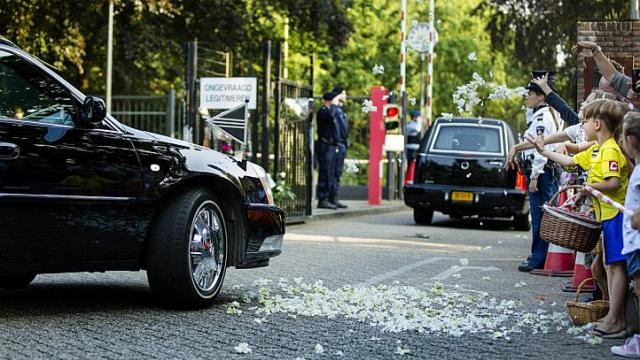 Tatal unei femei care a decedat in catastrofa aviatica din Ucraina a murit cu "inima zdrobita"