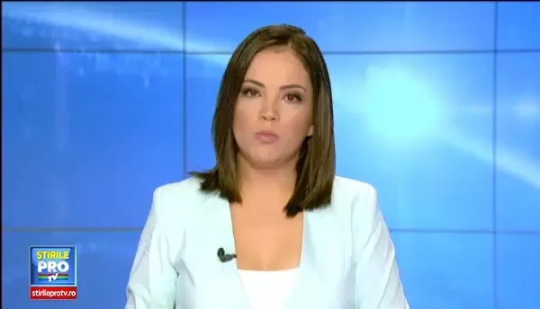 Un motociclist a ajuns in stare grava la spital, dupa ce a fost lovit in plin: L-a rostogolit de doua ori pe masina