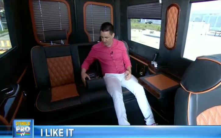 iLikeIT s-a intors din vacanta cu "limuzina IT-ului". Cum arata o masina plina de gadgeturi