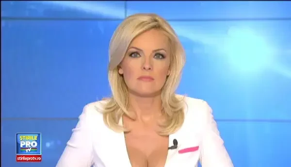 Circ la spitalul din Bacau. Un barbat, care sufera de tulburari psihice, a inceput sa arunce cu bancile in sala de asteptare