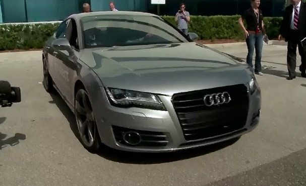 Masina care se poate conduce singura a fost testata in Florida, cu alte vehicule in trafic. Cum s-a descurcat