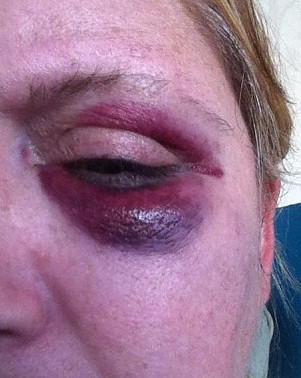 Mama batuta la locul de joaca de o fata de 14 ani. De la ce a pornit totul