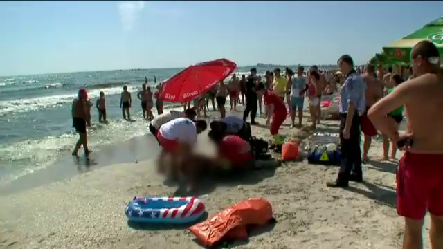 O fetita si tatal ei s-au inecat la Mamaia dupa ce barca lor s-a rasturnat in mare. Trupul fetei, gasit dupa 2 ore de cautari