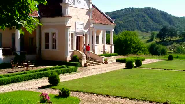 7 ani de munca si o investitie de 700.000 €, pentru ca ruina unor nobili maghiari din Malancrav sa-si recapete stralucirea