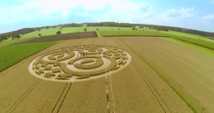 Desenul din lanul de grau. Expertii din Bavaria vorbesc despre aterizarea unei nave extraterestre