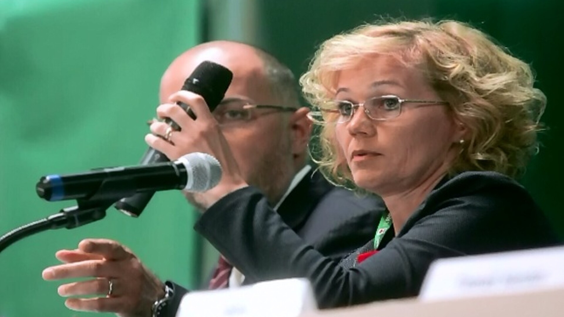 Ponta i-a transmis lui Basescu propunerile de numire in postul de ministru pentru Biro si Manda