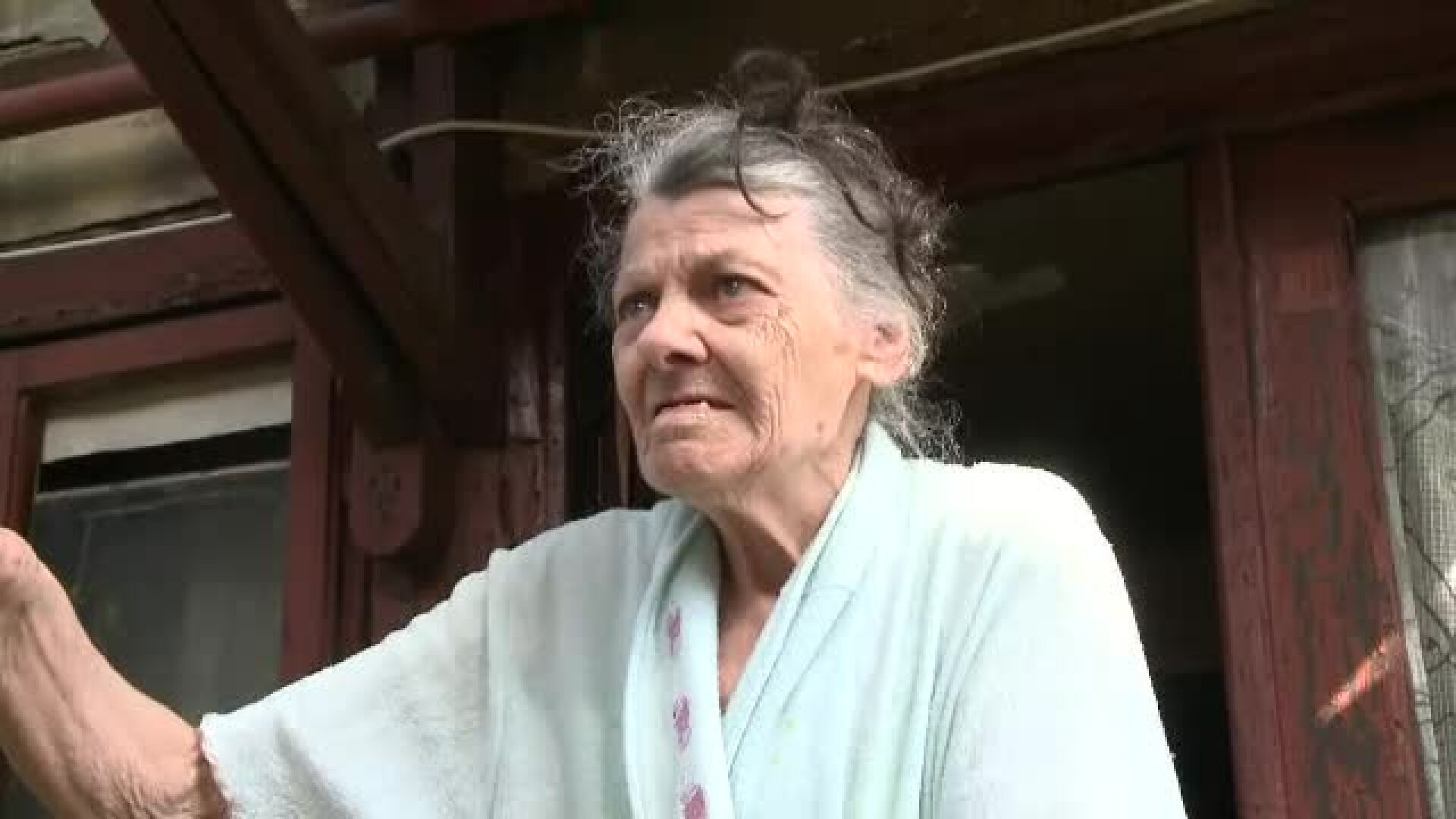 Mircea Lucescu ii poate evacua dupa 7 ani pe chiriasii vilei sale de 1 milion de dolari. "Eu vreau sa-i ajut, dar ei nu vor"