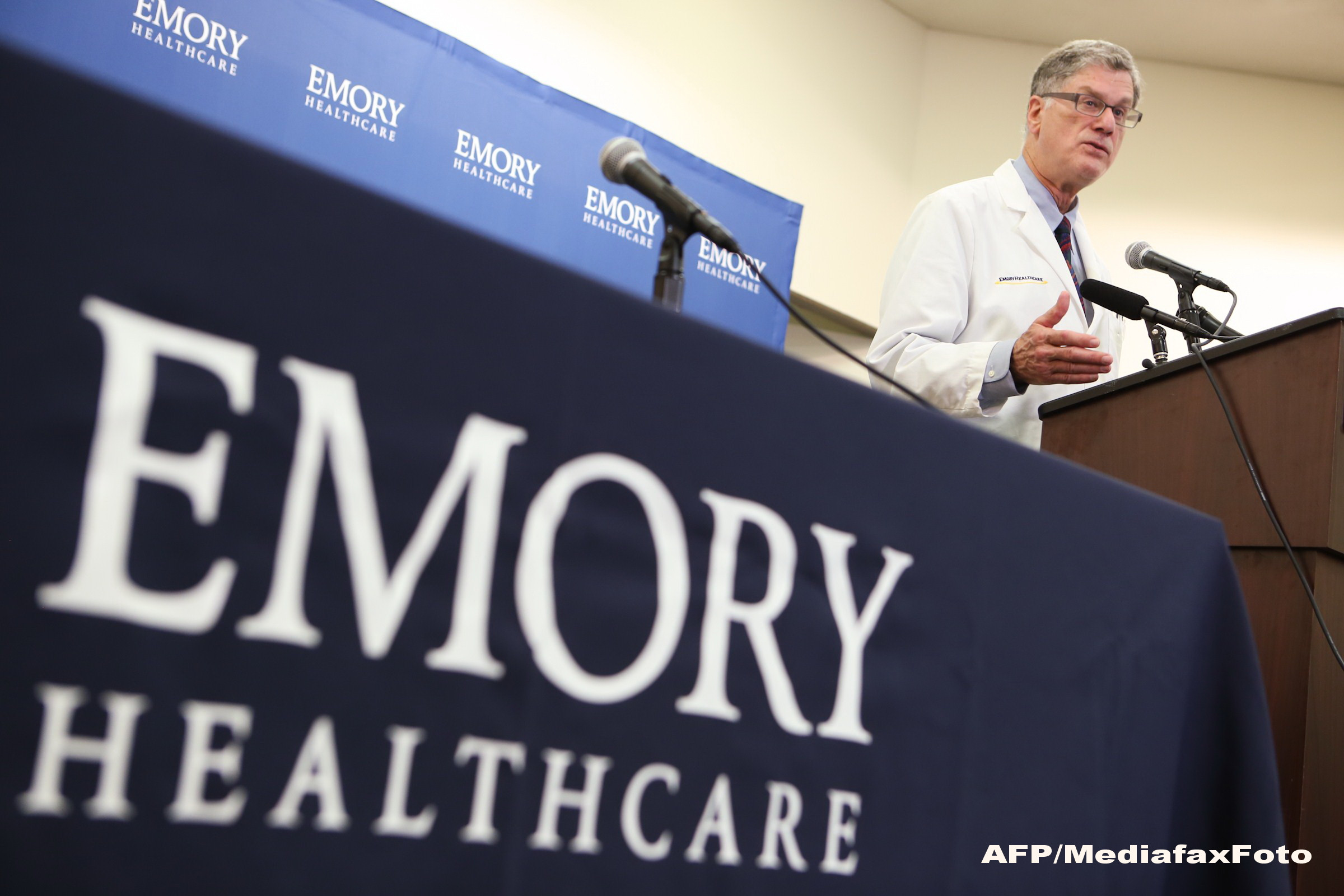 Ebola, pentru prima data in SUA. Primul american infectat a ajuns deja in America, al doilea va fi repatriat in cateva zile