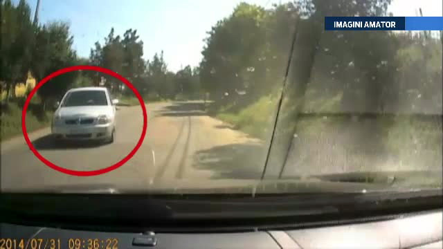 Estul salbatic al Romaniei. Rafuiala in trafic intre doi soferi furiosi: "Ce vrei frate? Esti smecher ma?". VIDEO