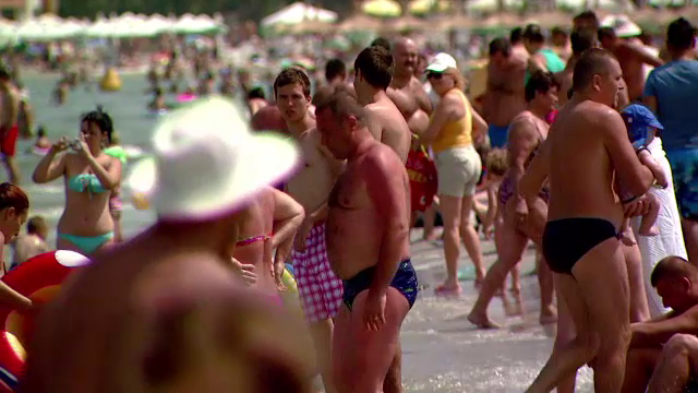 O saptamana de cazare pe litoral cu doar 500 de lei. In ce statiuni e valabila oferta Zile gratuite de vacanta 2014