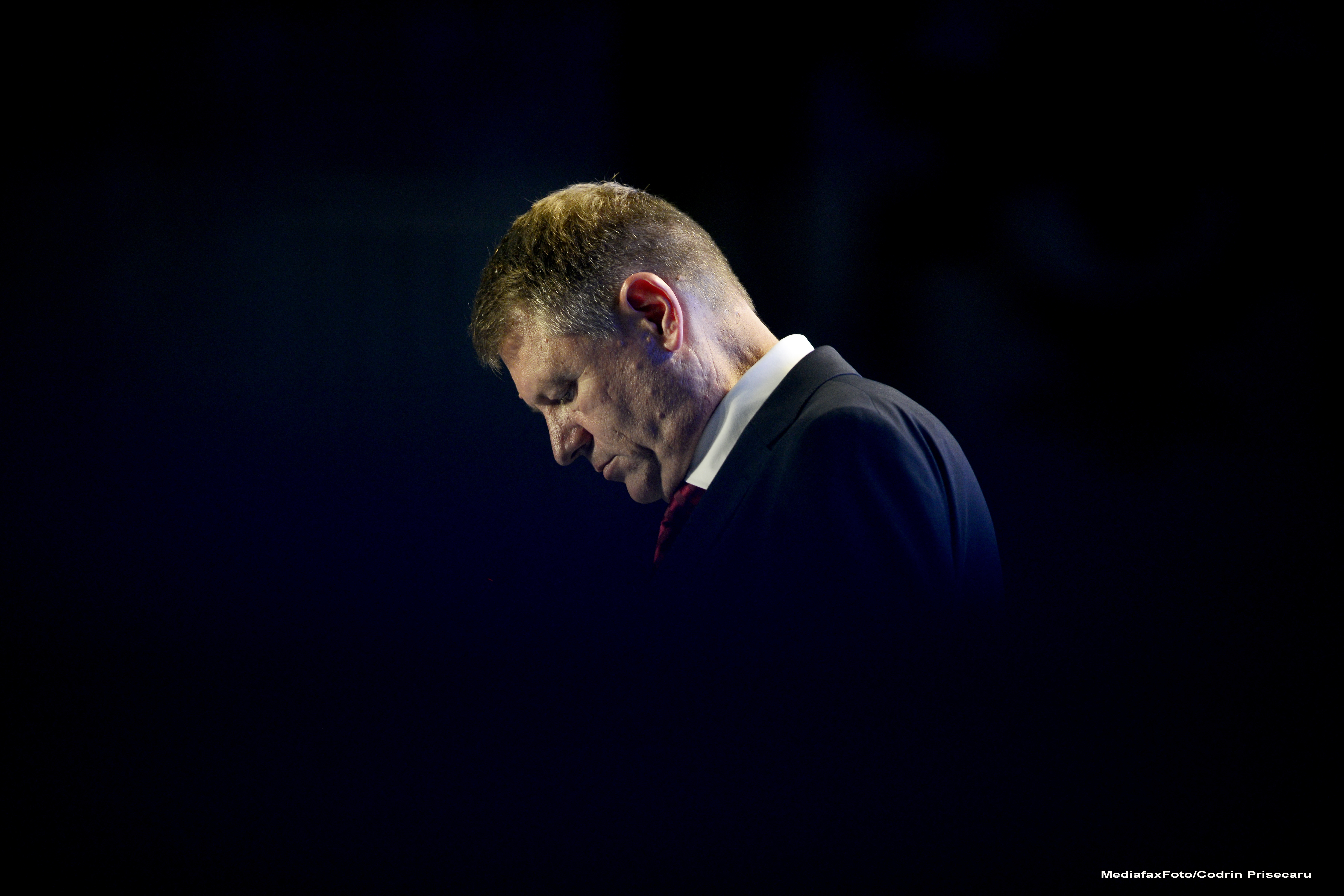 Klaus Iohannis: M-am nascut in Romania, sunt cetatean roman si numai roman