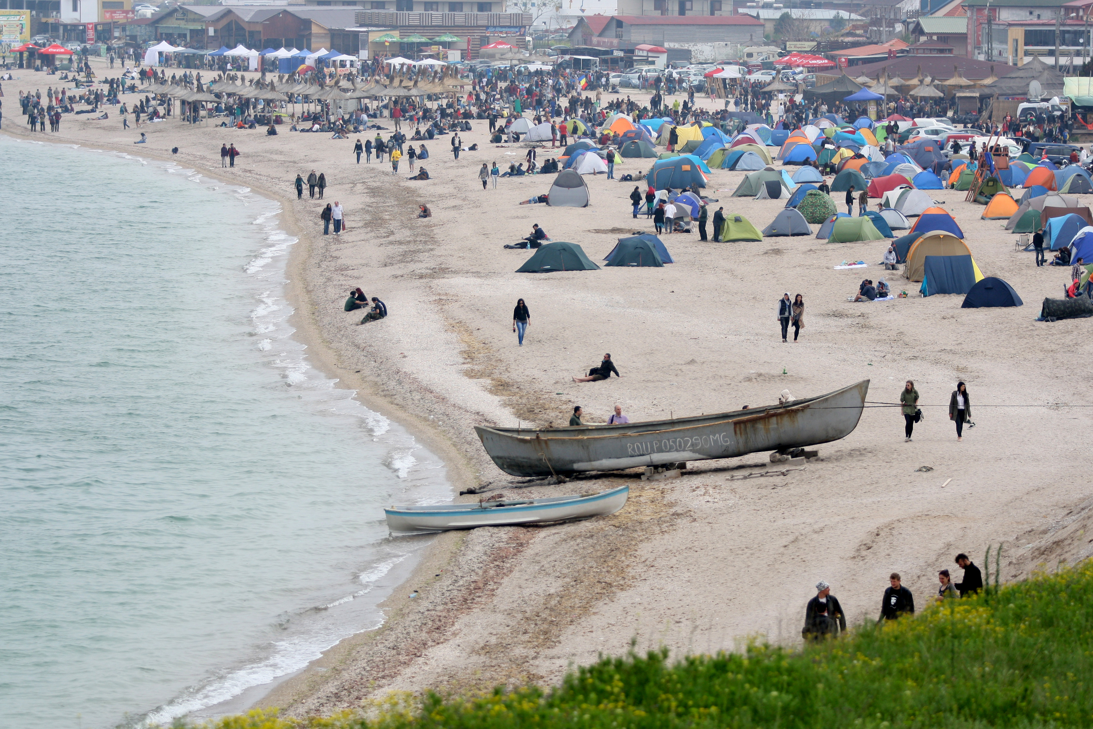 Departe de privirile rautacioase ale celor pudici. Unde se mai poate face nudism pe litoralul romanesc