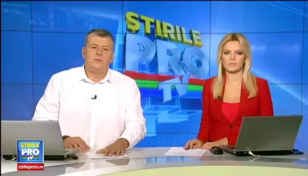 Cinci tineri din Maramures si-au vazut moartea cu ochii. Masina in care se aflau s-a infipt intr-un stalp de electricitate