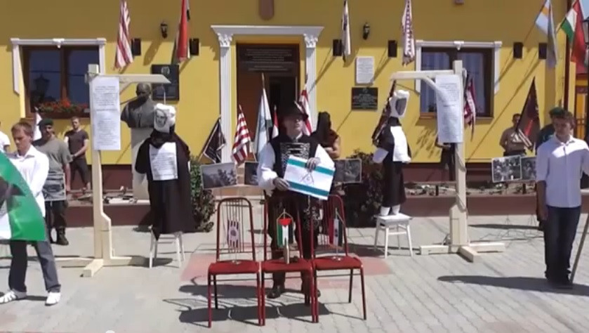 Un primar din Ungaria a spanzurat manechine care reprezentau lideri israelieni: "Este in serviciul Antichristului!". VIDEO