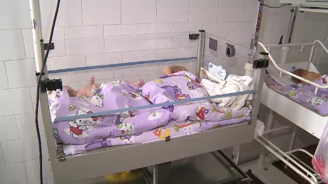 Criza de vaccin impotriva hepatitei si tuberculozei la maternitatile din vestul tarii. Sute de bebelusi au ramas neimunizati