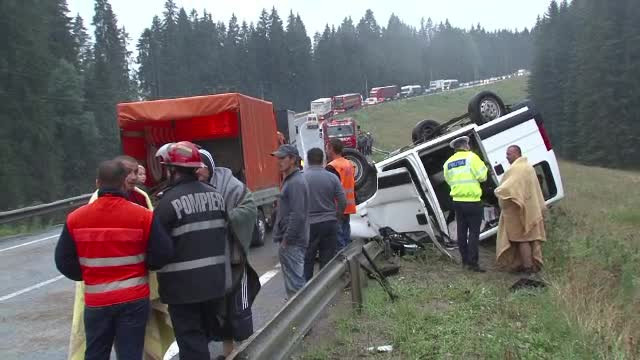 Tragedie in Pasul Tihuta. Sapte cetateni din Ucraina, care se intorceau acasa, au fost implicati intr-un grav accident rutier