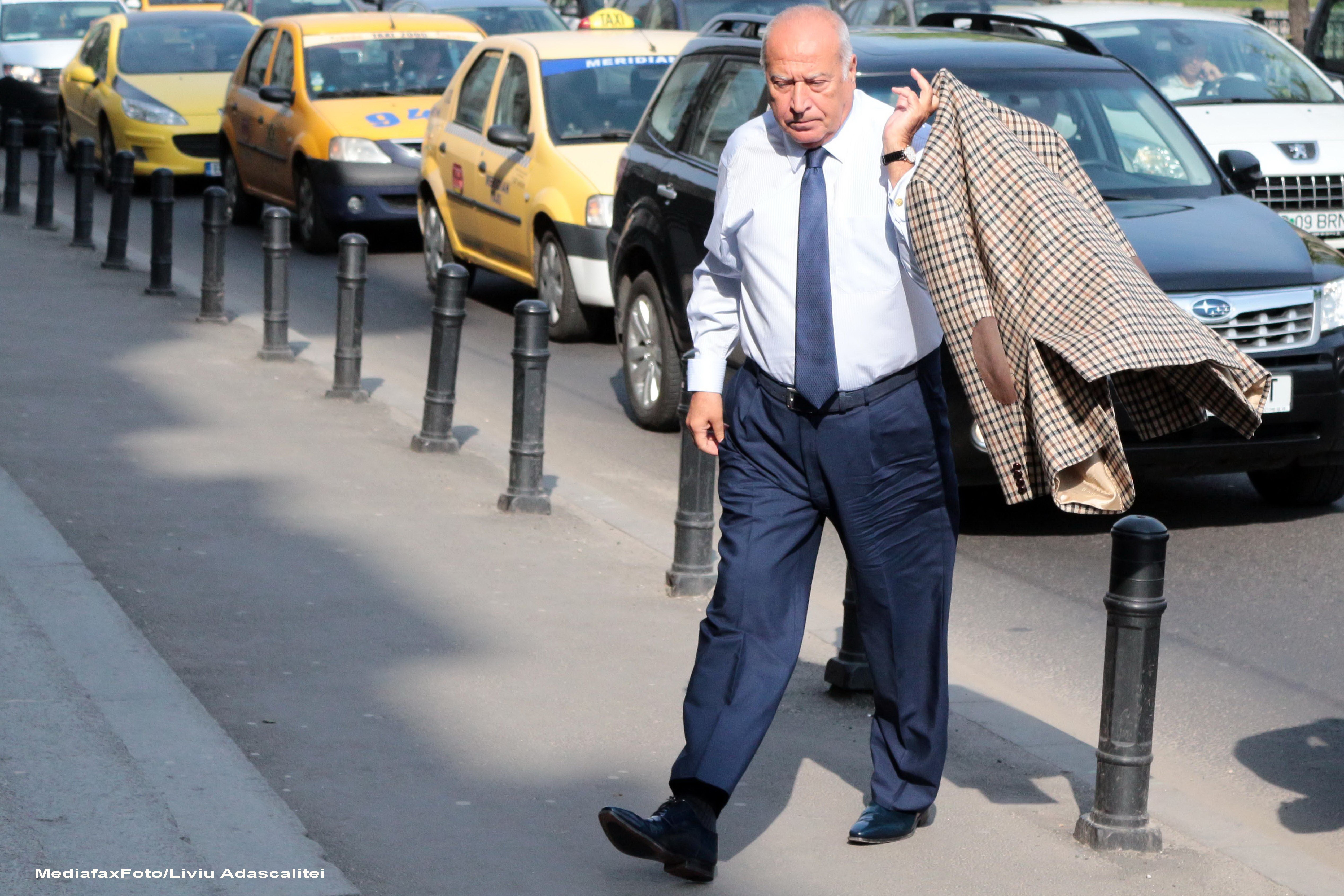 Terenul si sediul televiziunilor trustului Intact vor fi CONFISCATE. Cati bani pierde in total familia lui Dan Voiculescu