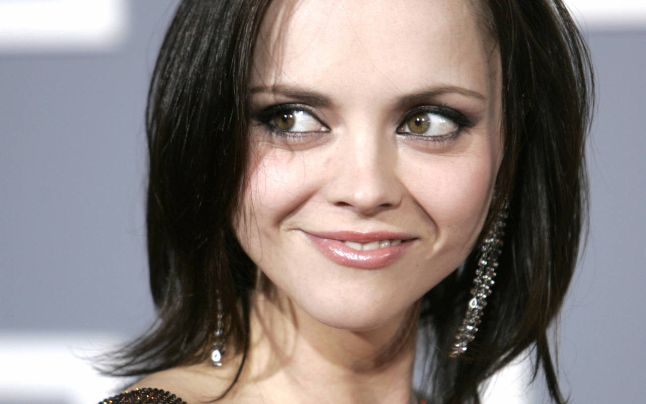 Actrita Christina Ricci a nascut un baietel devenind pentru prima data mama