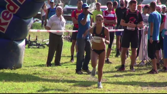 Maraton inedit pe Valea Caraiman. Fetele care s-au inscris in concurs au atras toate privirile, gratie costumatiei lejere