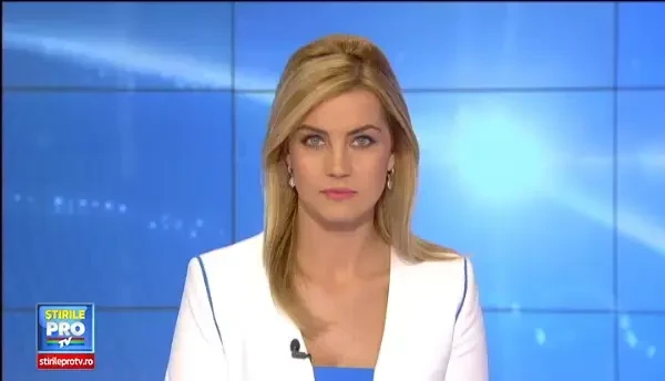 Maraton inedit pe Valea Caraiman. Fetele care s-au inscris in concurs au atras toate privirile, gratie costumatiei lejere