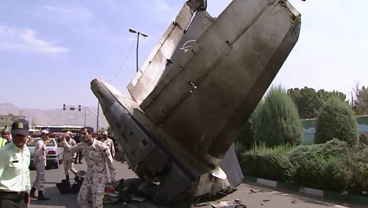 O parte din cei 9 supravietuitori ai accidentului aviatic din Iran, in stare grava. Ce au declarat salvatorii despre pilot