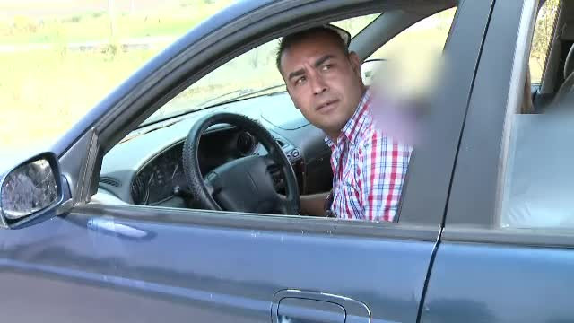 Barbatul care isi folosea propriii copii ca sa insele trecatorii pe Autostrada Soarelui este cercetat de politie