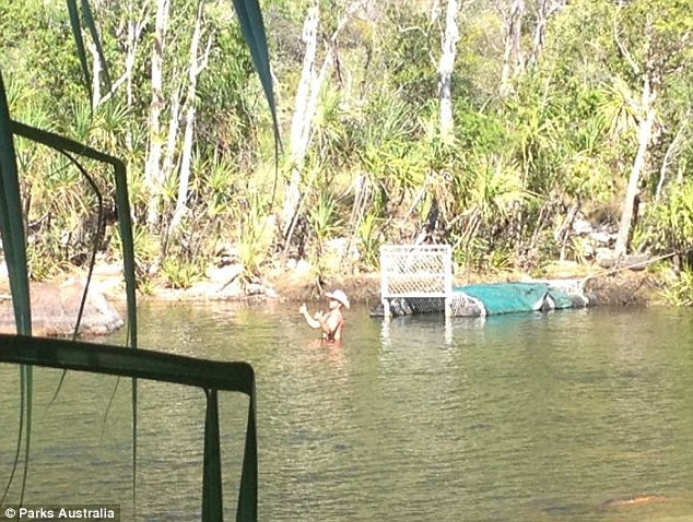 Tinerii din Australia isi pun viata in pericol pentru un selfie. De ce spun autoritatile ca "se joaca cu focul"