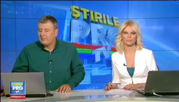 A murit intr-un accident, in drum spre petrecerea de majorat. Soferul era in intrecere cu alta masina, spre Poiana Brasov