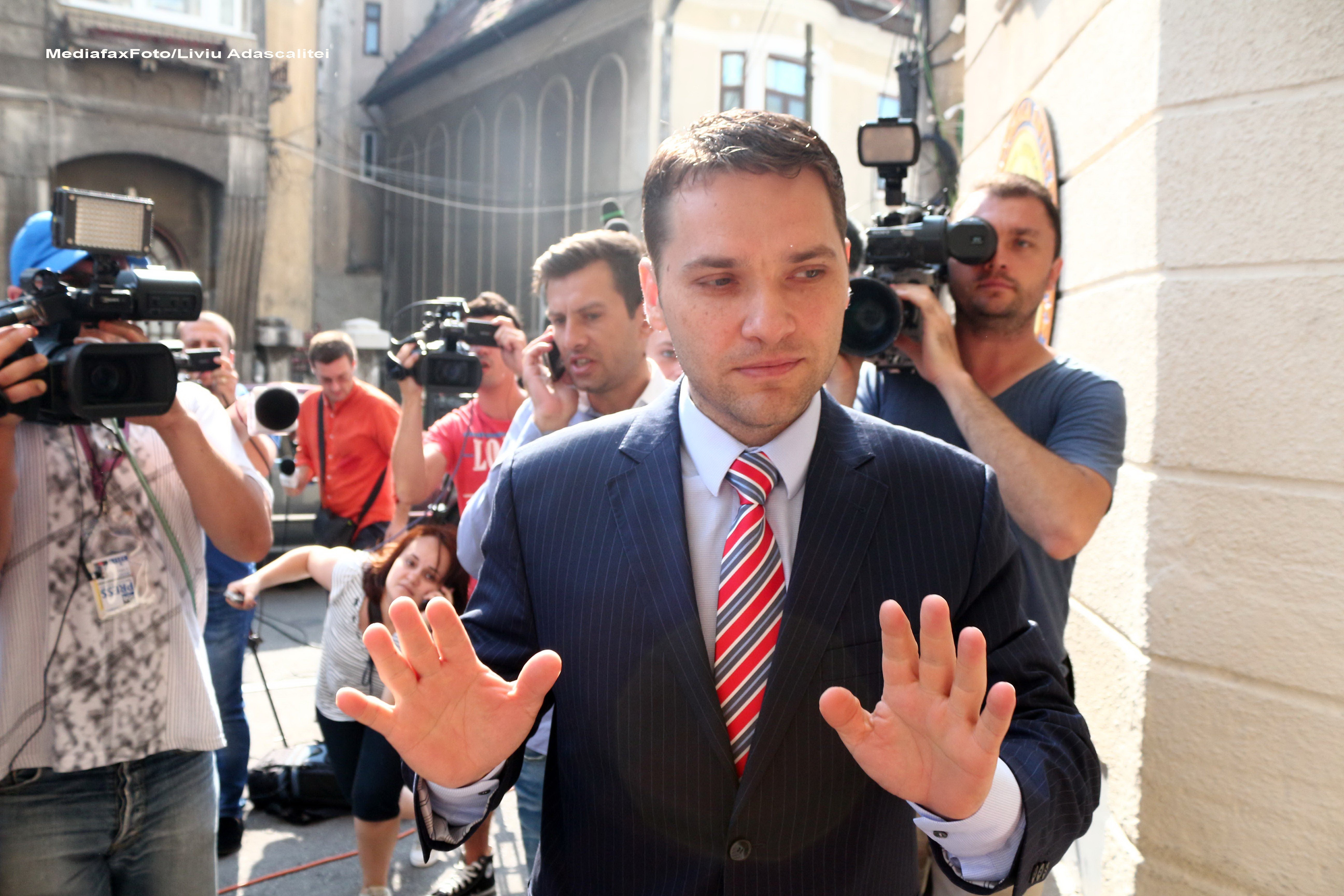 ZF: Autorul trimiterii economiei in recesiune este Dan Sova, care are pe constiinta cel putin 20.000 de joburi