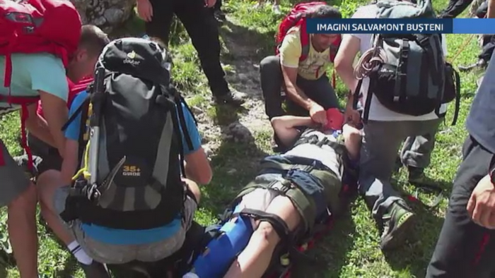 Doi tineri au fost la un pas de moarte in Muntii Bucegi. Cum a decurs misiunea de salvare a jandarmilor montani