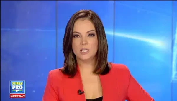 Tanara de 19 ani din Mioveni, injunghiata de un necunoscut in mijlocul orasului. Politia il cauta si acum pe agresor