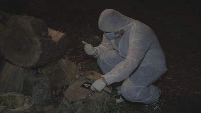 Cu o minte bolnava si o cruzime rar intalnita, un individ si-a DECAPITAT tatal. Motivul crimei este banal