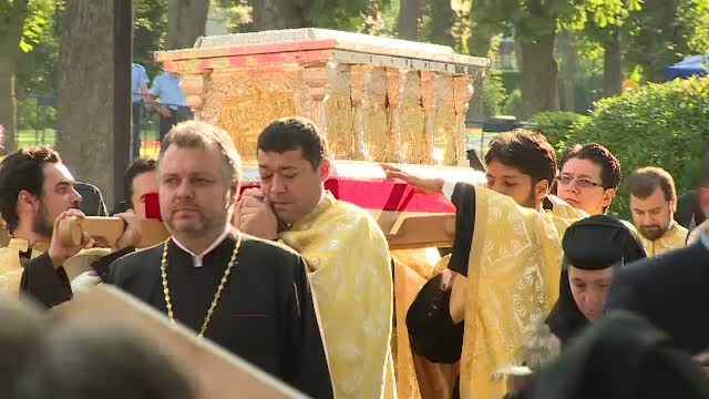 La 300 de ani de la moartea sa, racla domnitorului Constantin Brancoveanu a fost depusa in curtea palatului inaltat de el