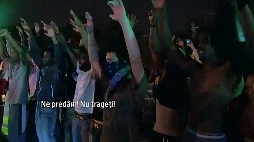 Tanarul de culoare mort in Statele Unite a fost impuscat de 6 ori, arata autopsia. Revoltele in Ferguson continua