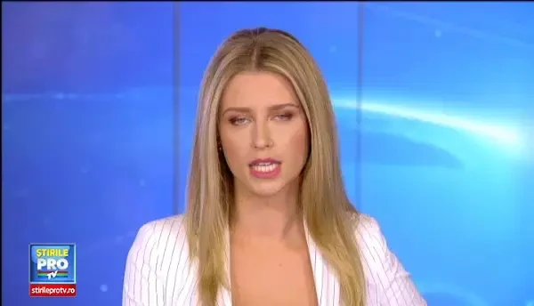 Situatia ramane tensionata in orasul american Ferguson. Sute de oameni au sfidat starea de asediu decretata de autoritati