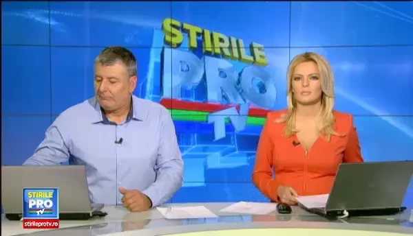 Spectacol inspaimantator al naturii, in Italia. Trombele marine ataca si distrug locuintele de pe o plaja