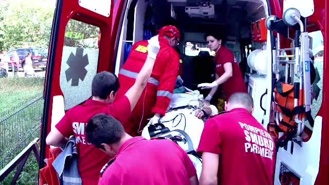 A fost identificat soferul camionului care a provocat tragedia din judetul Bacau. Victima sa e in stare critica