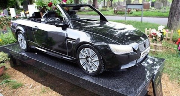 Mormintele mafiotilor din Rusia, cele mai bizare din intreaga lume. FOTO