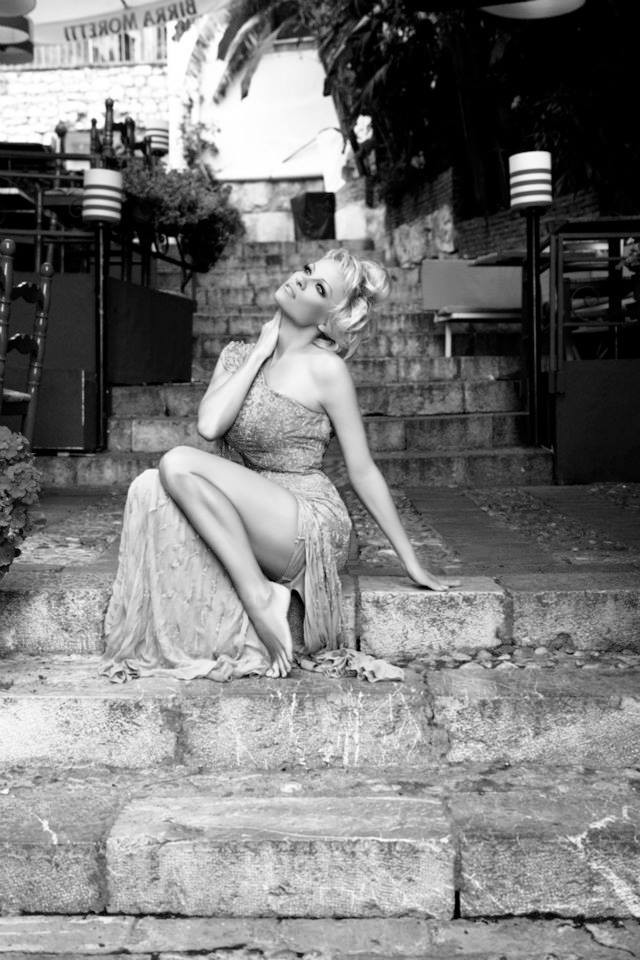 Pamela Anderson refuza provocarea "galetii cu gheata". Explicatia oferita de actrita pe Facebook