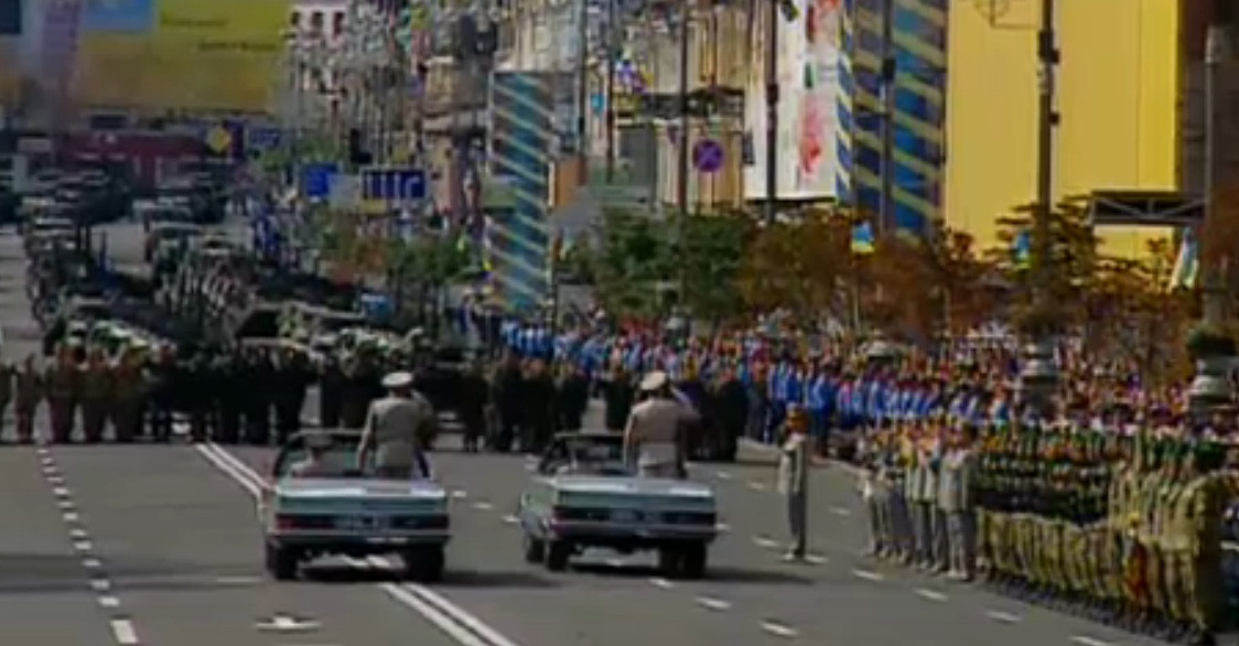 Criza din Ucraina. Ziua Independentei, sarbatorita cu o parada militara. Cinci persoane care pregateau atentate, arestate