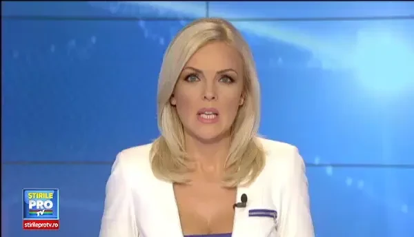 Vijelia a provocat un dezastru in orasul in care s-a nascut Ceausescu. Un acoperis a cazut peste 7 masini la Scornicesti