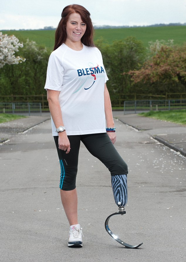 A supravietuit unui atac armat in Irak si a cheltuit compensatiile pentru a se transforma in Femeia Bionica. Cum arata acum