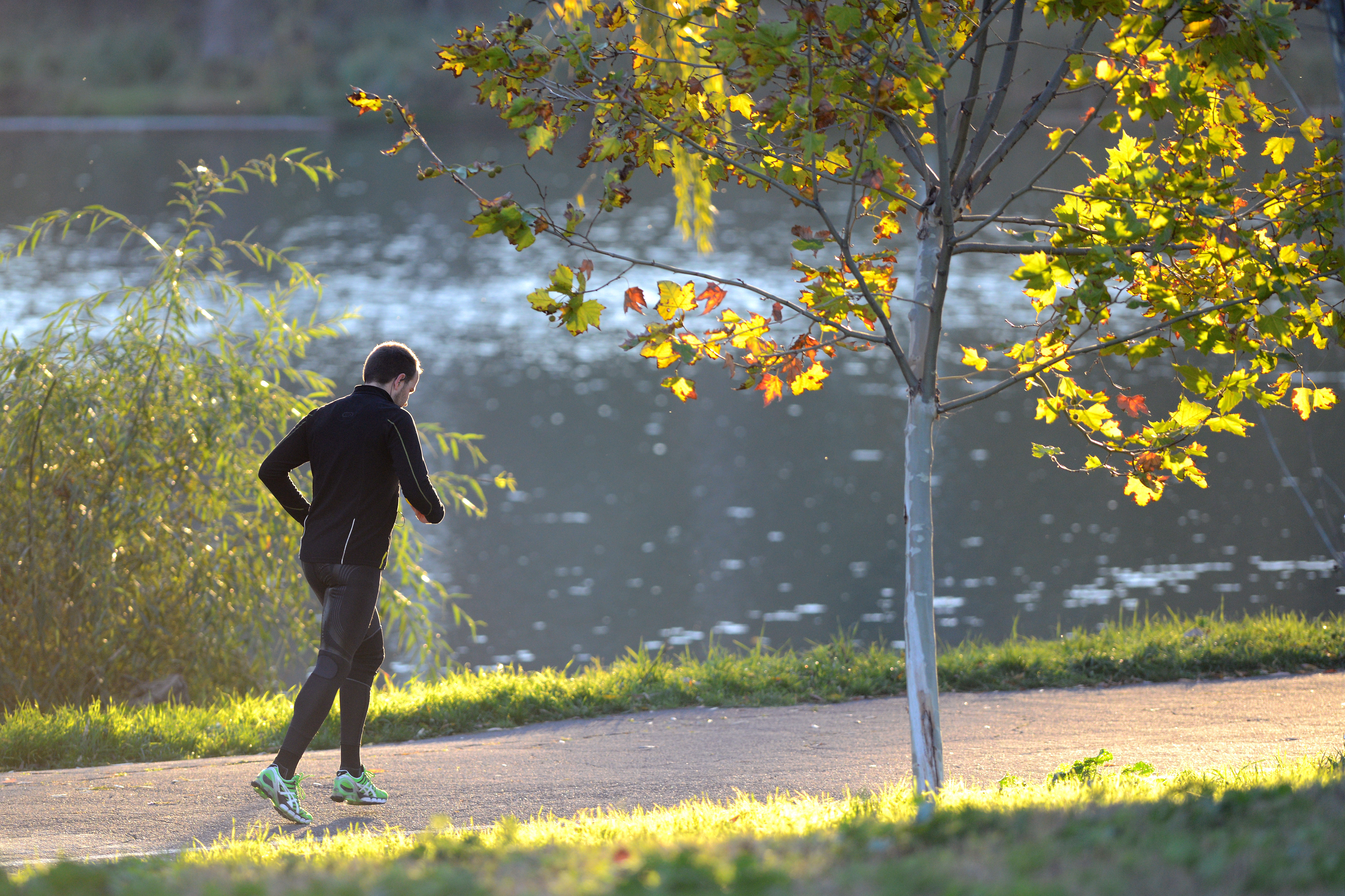 Ce temperaturi aduc primele zile de toamna in Romania. PROGNOZA meteo pentru urmatoarele doua saptamani