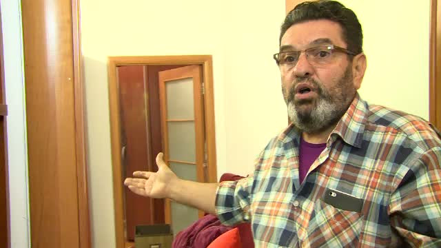 "Imi e frica sa mai stau in casa!". Apartamentul unui bucurestean, pradat de hoti de doua ori in 30 de zile