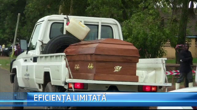 STIRI EXTERNE PE SCURT. Un medic liberian, care a luat virusul Ebola de la pacienti, a murit dupa ce a primit tratament